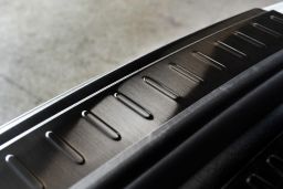 Porsche Macan (95B) 2014-> rear bumper protector stainless steel black (POR4MABP) (1)