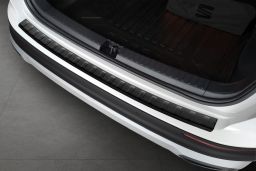 Rear bumper protector Seat Ateca 2016->   stainless steel anthracite matt (SEA9AABP) (1)