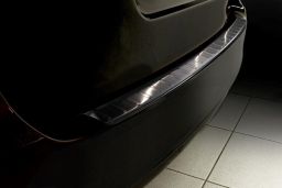 Skoda Superb II Combi (3T) 2009-2013 wagon rear bumper protector stainless steel black (SKO11SUBP) (2)