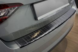 Skoda Superb III (3V) 2015-> 5-door hatchback rear bumper protector stainless steel black (SKO13SUBP) (1)