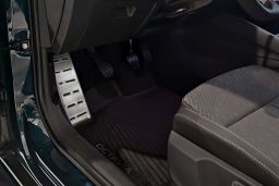 Foot rest trim Audi Octavia IV (NX) 2020-> 5-door hatchback stainless steel (SKO1OCFV) (1)