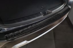 Rear bumper protector Subaru Forester V (SK) 2019-> stainless steel anthracite (SUB8FOBP) (1)