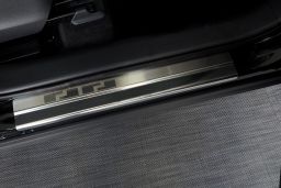 Door sill plates Toyota Corolla Cross 2022->   stainless steel (TOY18COEA) (1)