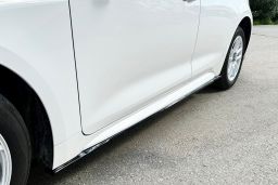 Side skirts suitable for Toyota Corolla (E210) 2018-present 5-door hatchback ABS - painted (TOY3COMS) (1)