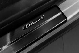 Toyota RAV4 IV (XA40) 2016-present entry guard set black 4 pcs (TOY4R4EG) (3)
