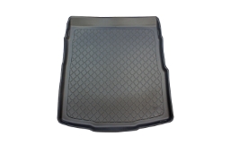Boot mat suitable for Volkswagen Passat (B8) 2014-2021 4-door saloon Guardliner anti slip PE/TPE rubber (VW10PATM-G) (1)