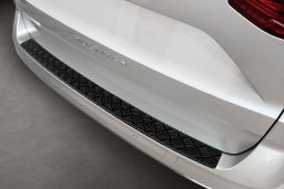 Rear bumper protector Volkswagen Multivan T7 (ST) 2022-> aluminium diamond plate anthracite matt (VW10T7BP) (1)