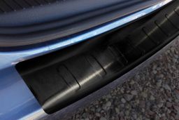 Volkswagen Touran I (1T facelift) 2010-2015 rear bumper protector stainless steel black (VW10TOBP) (3)