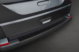 Rear bumper protector Volkswagen Transporter T6 - T6.1 2015->   aluminium diamond plate anthracite matt (VW17T6BP) (1)
