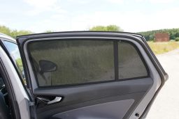 Sun shades Volkswagen ID.5 2022->   Car Shades - rear side doors (1)
