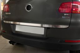 Volkswagen Tiguan (5N) 2007-2015 tailgate trim stainless steel (VW1TIM) (1)
