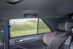 Sun shades Volkswagen T-Roc (A1) 2017-present Car Shades - rear side doors (1)