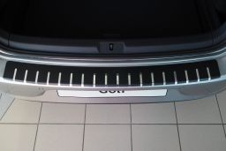 Rear bumper protector Volkswagen Golf VII (5G) 2012-2020 3 & 5-door hatchback stainless steel - carbon foil (VW25GOBA) (1)