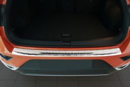 Volkswagen T-Roc (A1) 2017-present rear bumper protector stainless steel (VW2TRBP) (3)