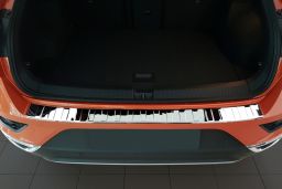 Volkswagen T-Roc (A1) 2017-present rear bumper protector stainless steel high gloss (VW3TRBP) (2)