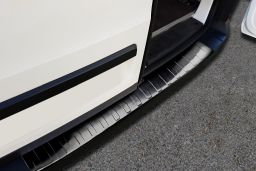 Volkswagen Crafter II 2017-> rear bumper protector stainless steel black (VW4CRBP) (1)
