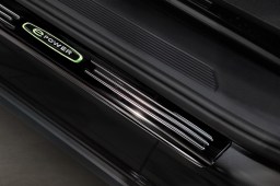 Door sill plates Volkswagen ID.4 2020-> stainless steel high gloss black 4 pieces (VW4IDEG) (1)