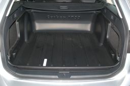 Geriffelte Kofferraumwanne für Volkswagen Passat Alltrack Comfortline B8 Variant