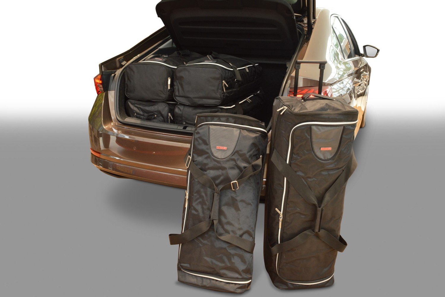 Reistassenset geschikt voor Skoda Octavia IV (NX) 2020-heden 5-deurs hatchback Original