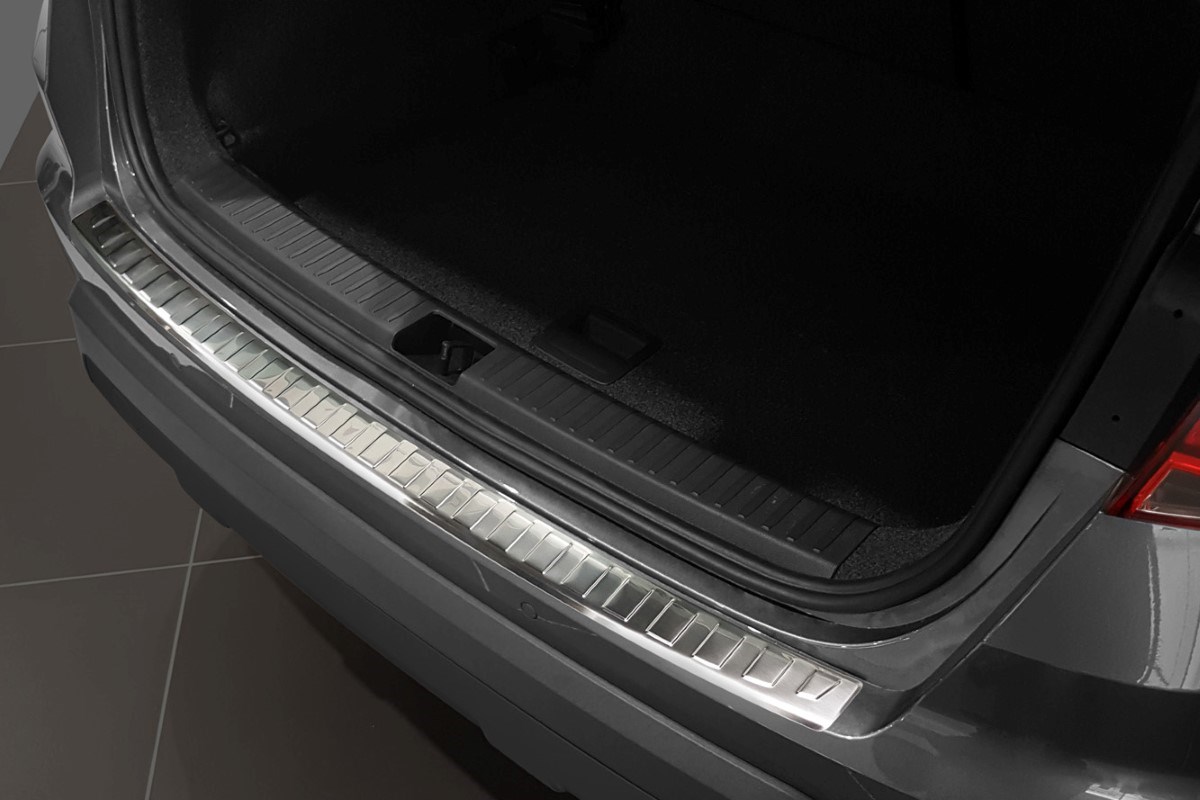 Rear bumper protector suitable for Seat Arona (KJ) 2017-present stainless steel brushed