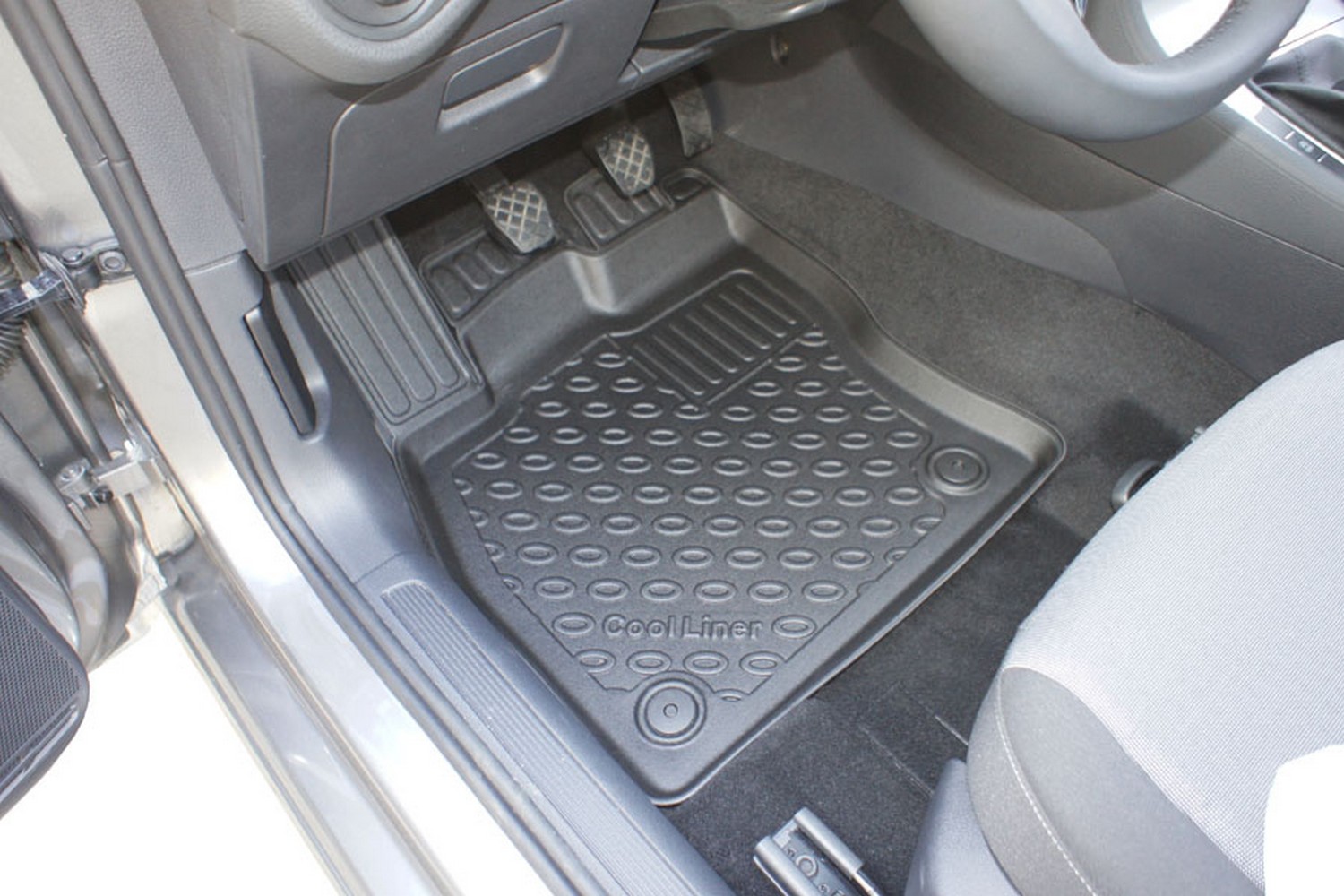 Car mats suitable for Seat Leon ST (5F) 2014-2020 wagon Cool Liner PE/TPE rubber (SEA2LEFM-C) (3)
