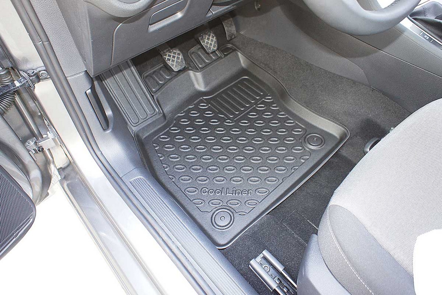 Car mats suitable for Seat Leon Sportstourer (KL) 2020-present wagon Cool Liner PE/TPE rubber (SEA3LEFM-C) (2) Car mats suitable for Seat Leon Sportstourer (KL) 2020-present wagon Cool Liner PE/TPE rubber (SEA3LEFM-C) (2)