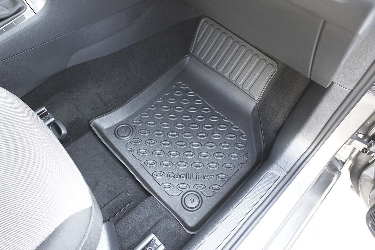 Car mats suitable for Seat Leon Sportstourer (KL) 2020-present wagon Cool Liner PE/TPE rubber (SEA3LEFM-C) (3) Car mats suitable for Seat Leon Sportstourer (KL) 2020-present wagon Cool Liner PE/TPE rubber (SEA3LEFM-C) (3)