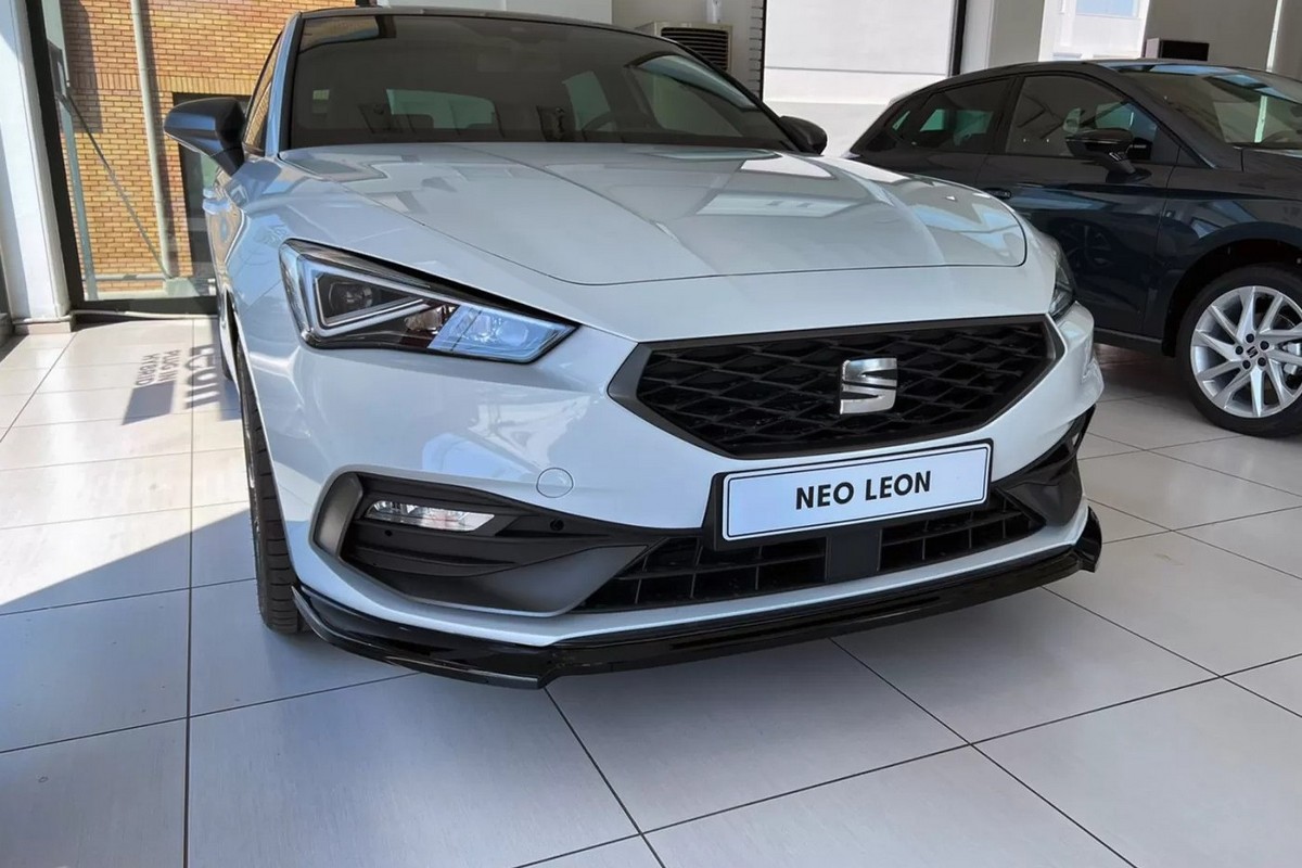 Front spoiler Seat Leon (KL) 2020-present 5-door hatchback ABS