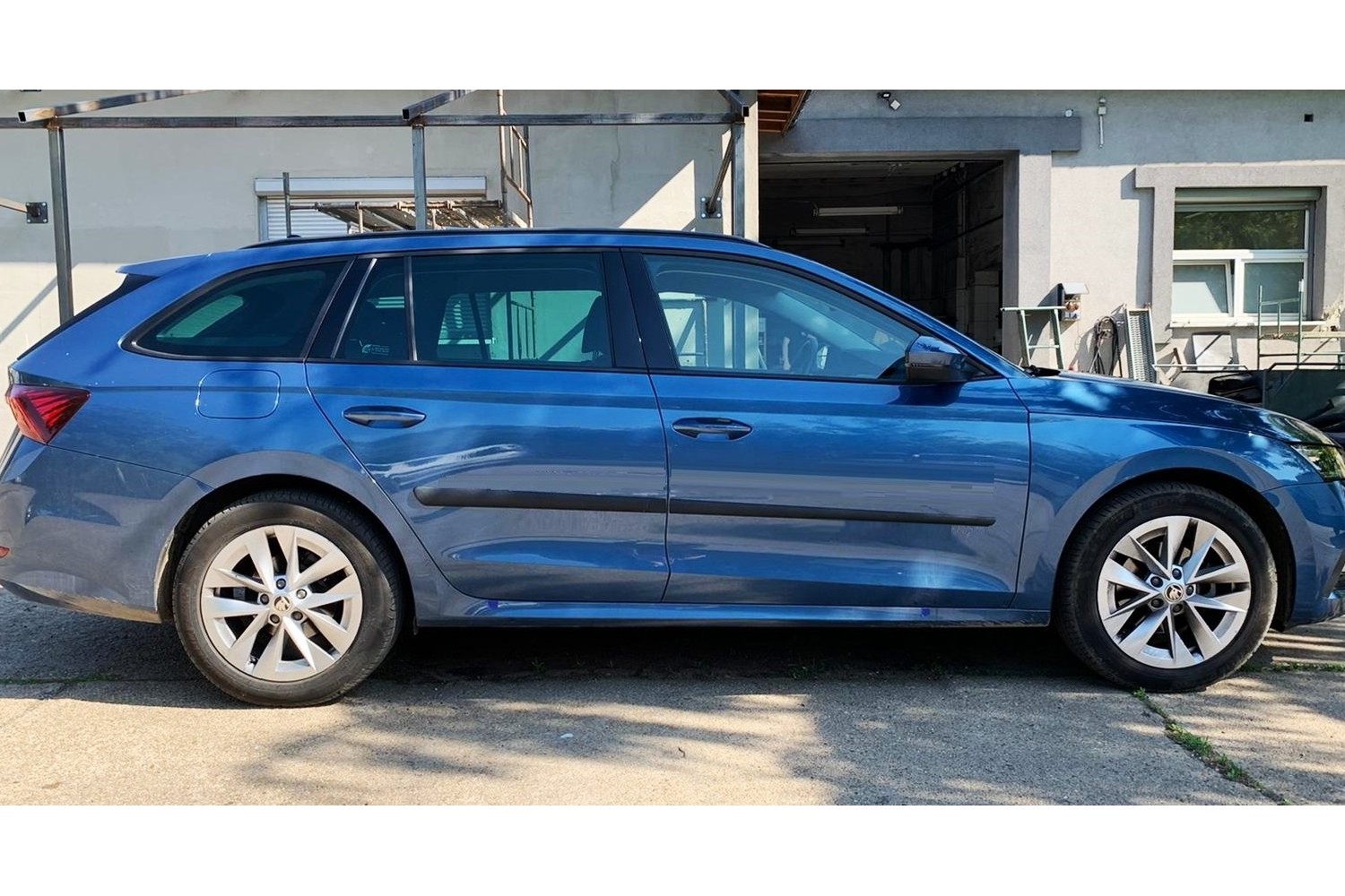 Baguettes protection convient à Skoda Octavia IV Combi (NX) 2020-présent break ensemble