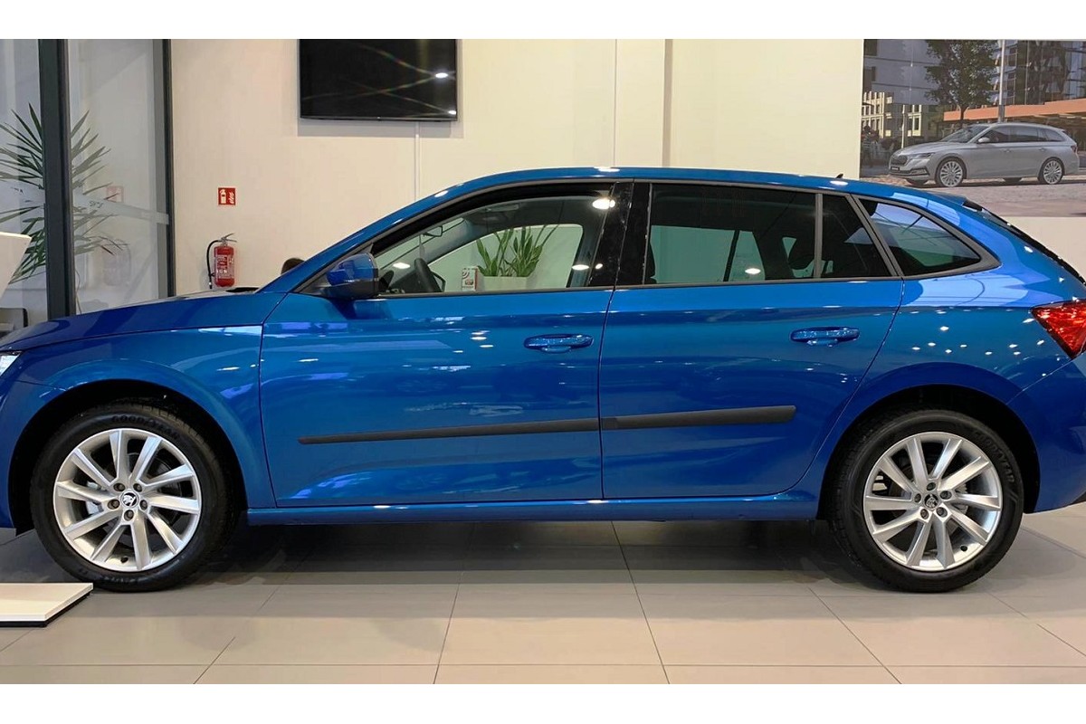 Stootstrips geschikt voor Skoda Scala (NW1) 2019-heden 5-deurs hatchback set