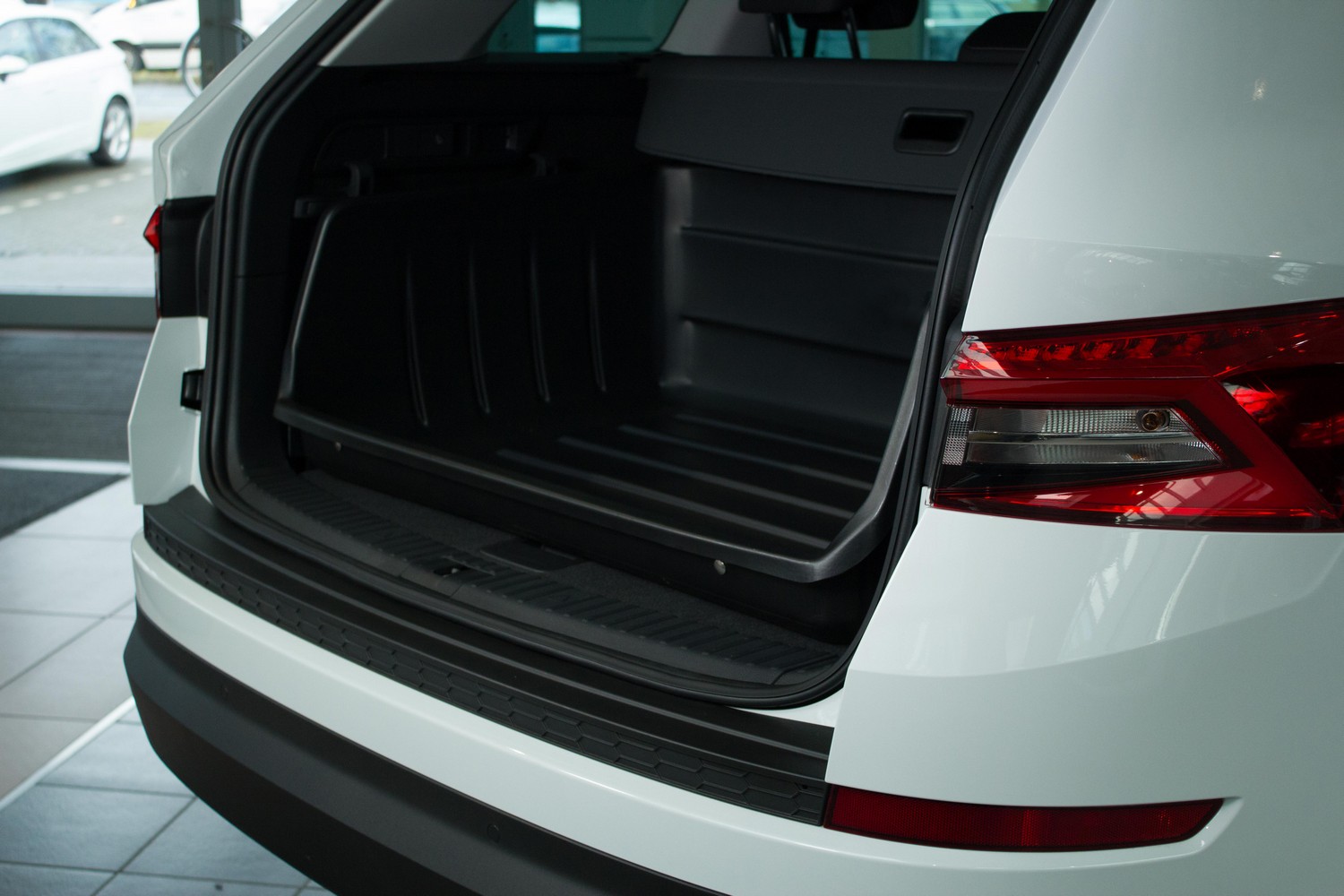 Boot liner suitable for Skoda Kodiaq (NS) 2017-2023 Boot-Guard 106 x 90 x 33 cm (SKO2KOBG) (3)