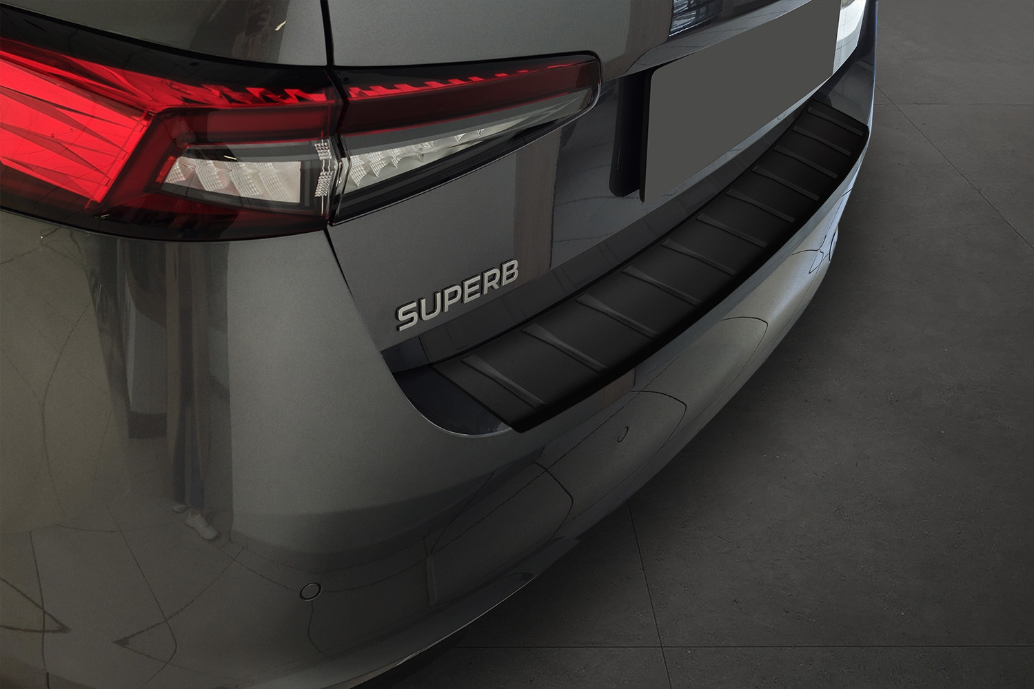 Rear bumper protector suitable for Skoda Superb IV (B9) 2024-present 5-door hatchback stainless steel matt black