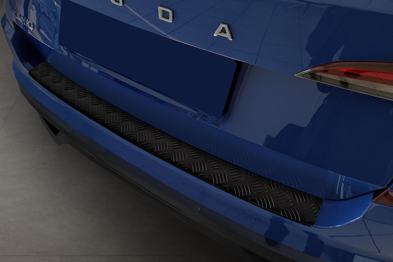 Bumperbeschermer geschikt voor Skoda Kamiq (NW4) 2019-2024 aluminium traanplaat mat zwart