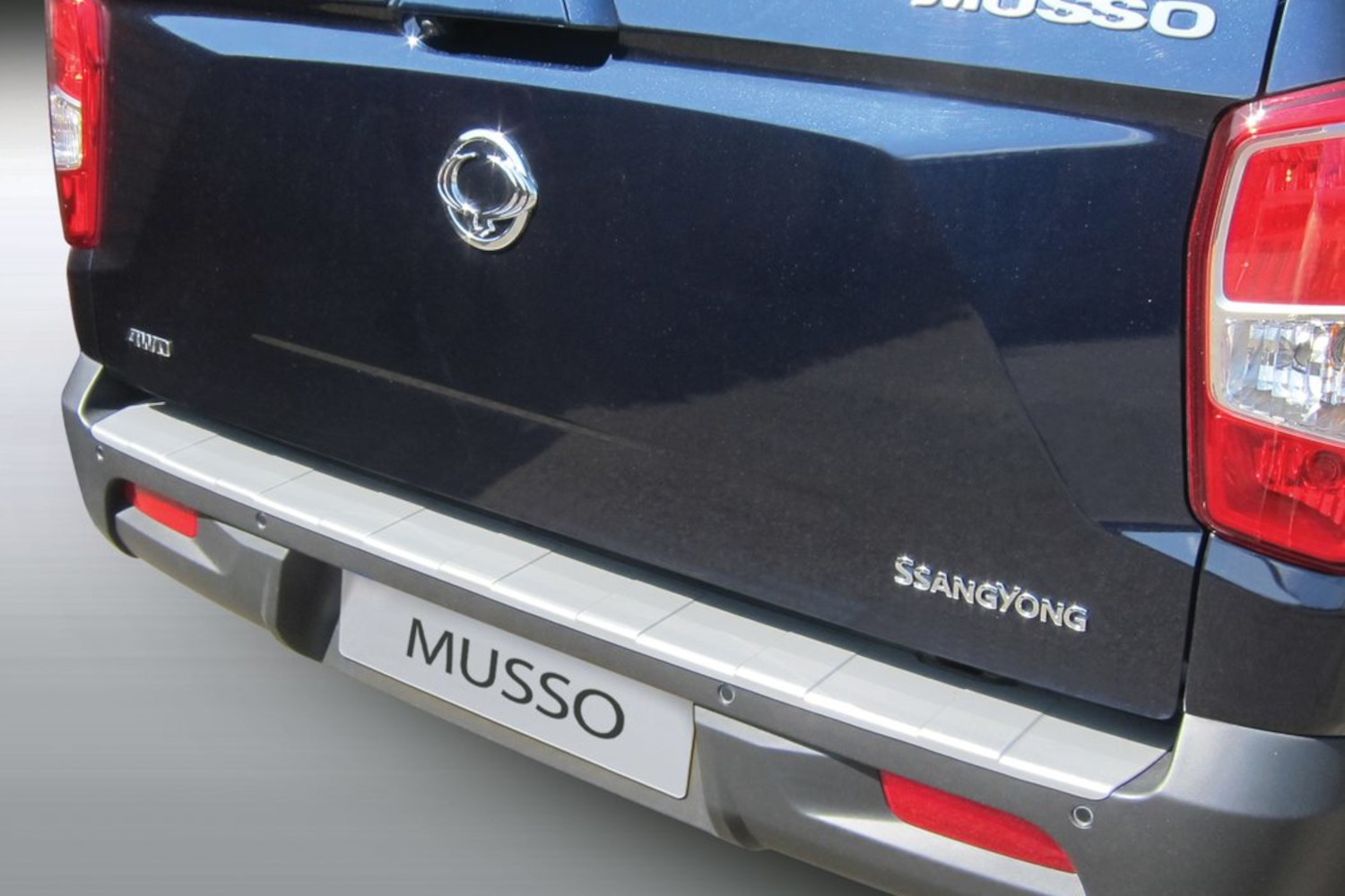 Protection de seuil de coffre convient à SsangYong - KGM Musso / Rexton Sports (Q200) 2018-présent ABS - argent