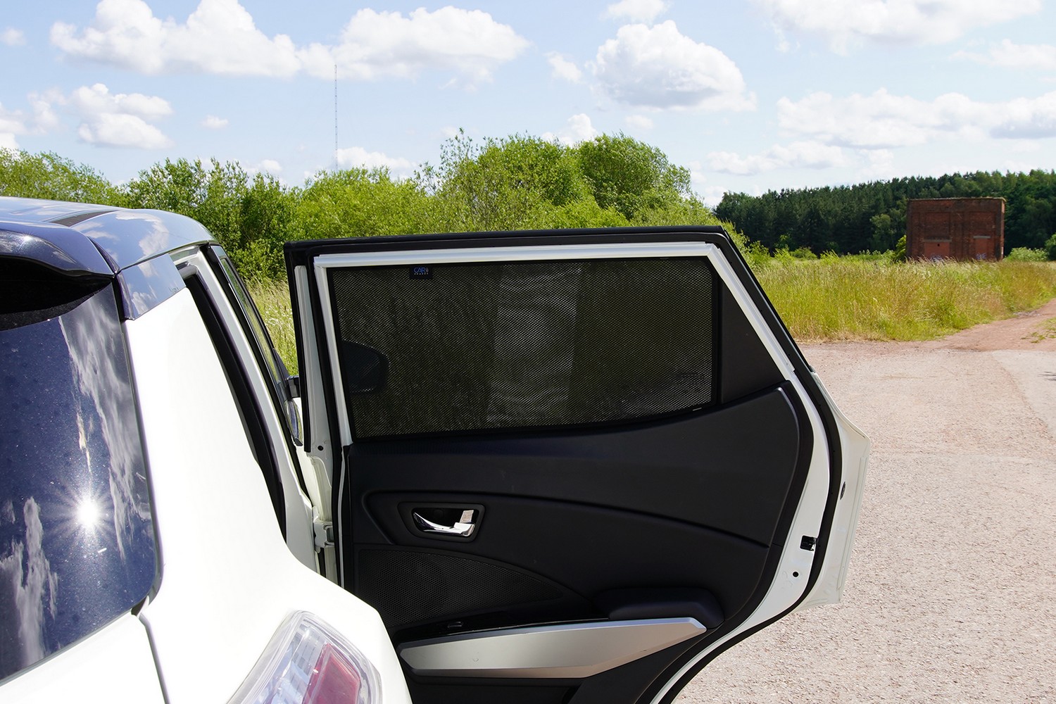 Zonneschermen SSangYong - KGM Tivoli 2015-2023 Car Shades - achterportieren