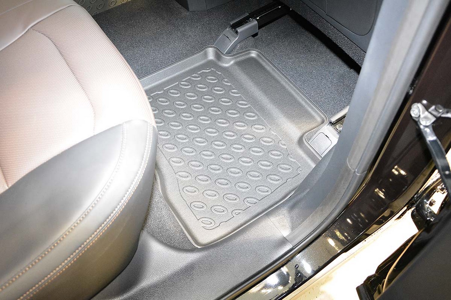 Car mats suitable for SsangYong - KGM Korando (C300) 2019-present Cool Liner PE/TPE rubber (SSY2KOFM-C) (2)