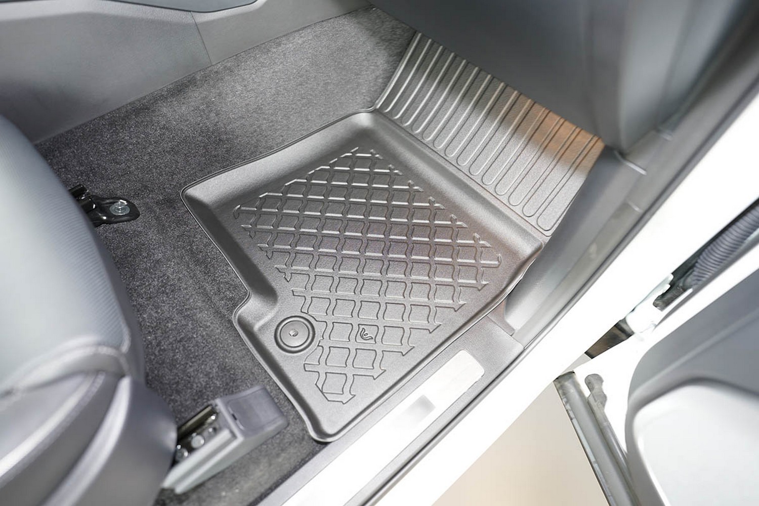 Car mats suitable for SsangYong - KGM Rexton (Y400, G4) 2017-present Guardliner PE/TPE rubber (SSY2REFM-G) (4) Car mats suitable for SsangYong - KGM Rexton (Y400, G4) 2017-present Guardliner PE/TPE rubber (SSY2REFM-G) (4)