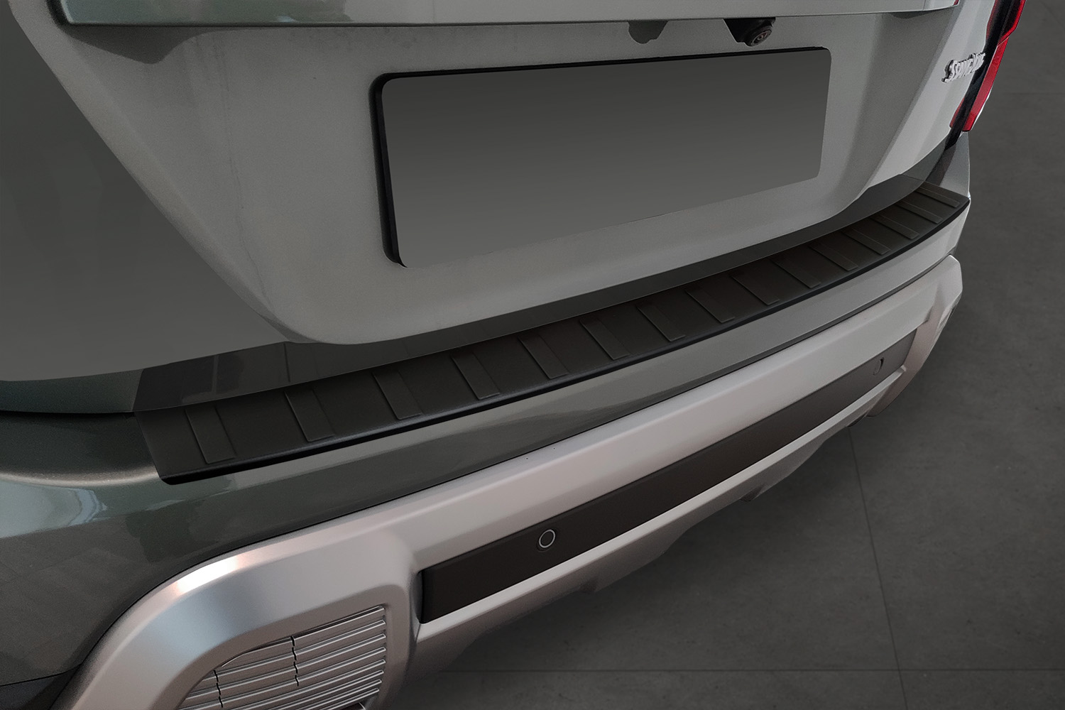 Rear bumper protector SsangYong Torres (J100) 2023-present stainless steel anthracite matt (4)