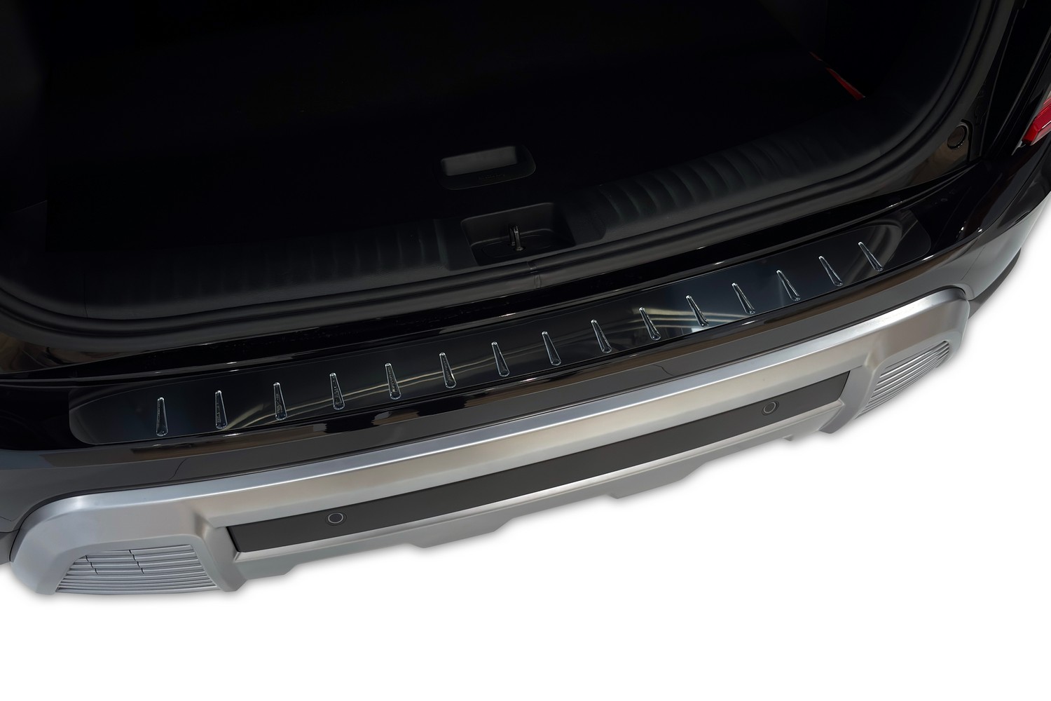Protection de seuil de coffre convient à SsangYong - KGM Torres (J100) 2023-présent acier inox brillant