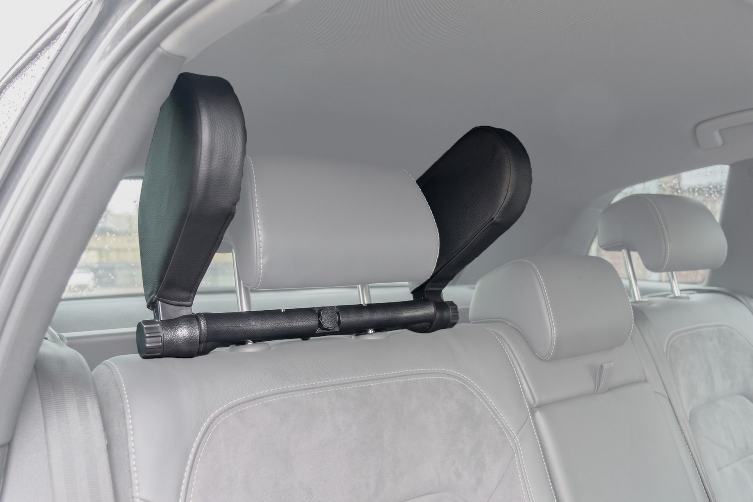 Adjustable travel headrest faux leather (2)