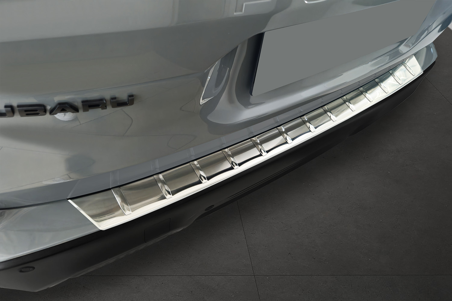 Rear bumper protector suitable for Subaru Forester VI (SL) 2024-present stainless steel brushed (4)