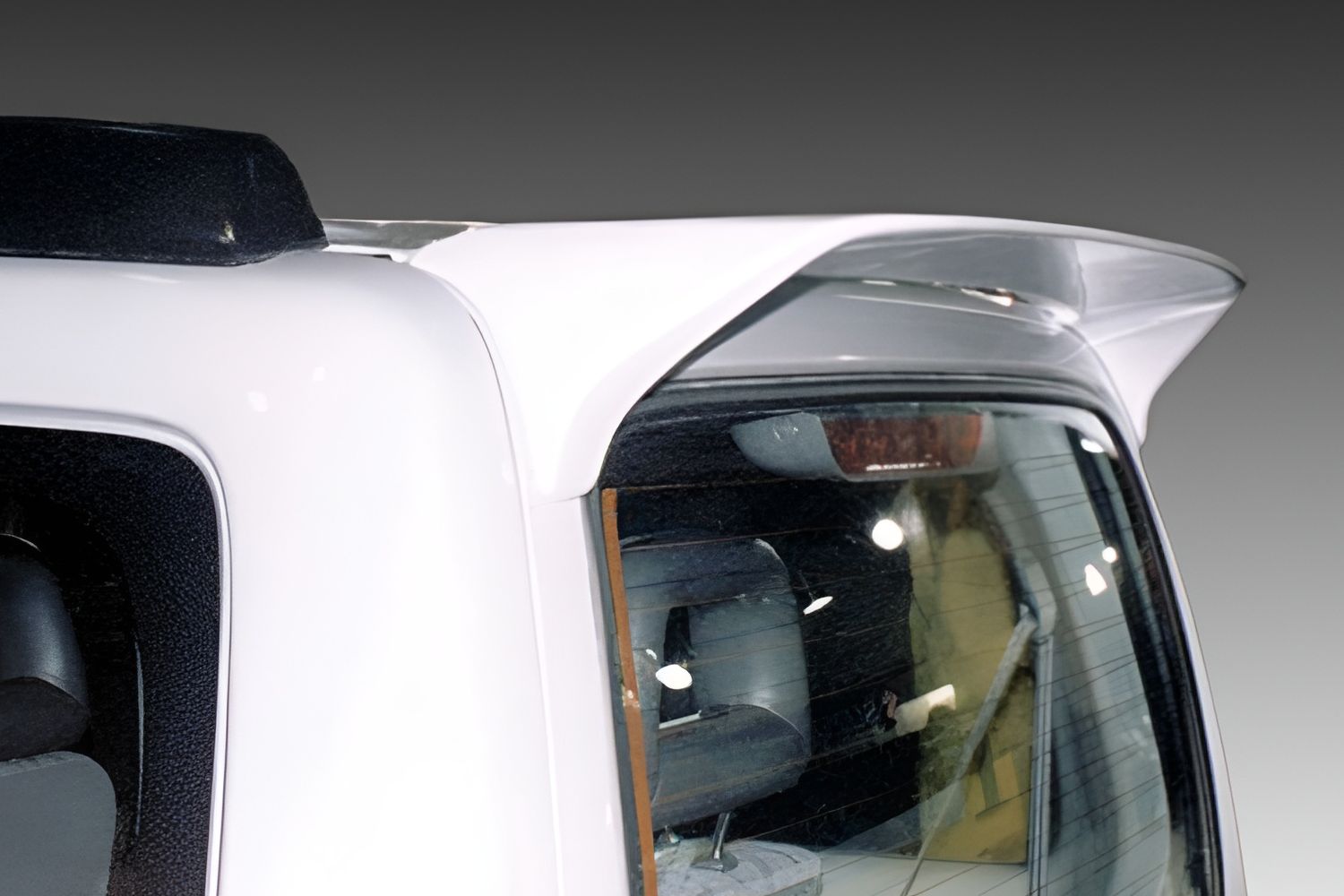 Roof spoiler suitable for Suzuki Jimny III 1998-2018 - painted (2) Roof spoiler suitable for Suzuki Jimny III 1998-2018 - painted (2)