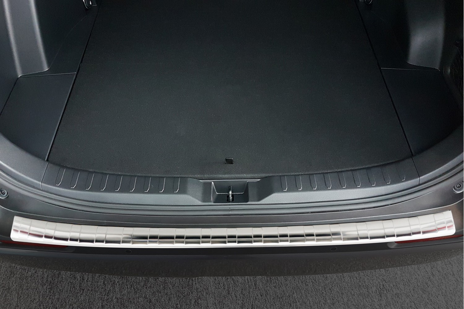 Protection de seuil de coffre convient à Suzuki Across 2020-présent acier inox brossé