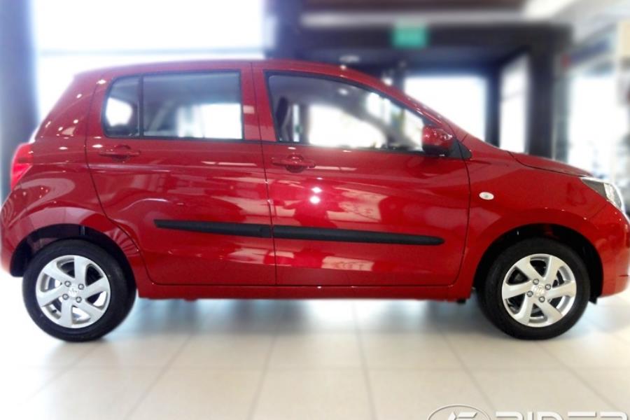 Baguettes protection convient à Suzuki Celerio 2015-2021 5-Türer Schrägheck ensemble