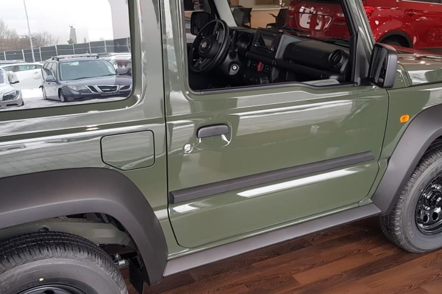Seitenschutzleisten Suzuki Jimny IV 2018-heute Set