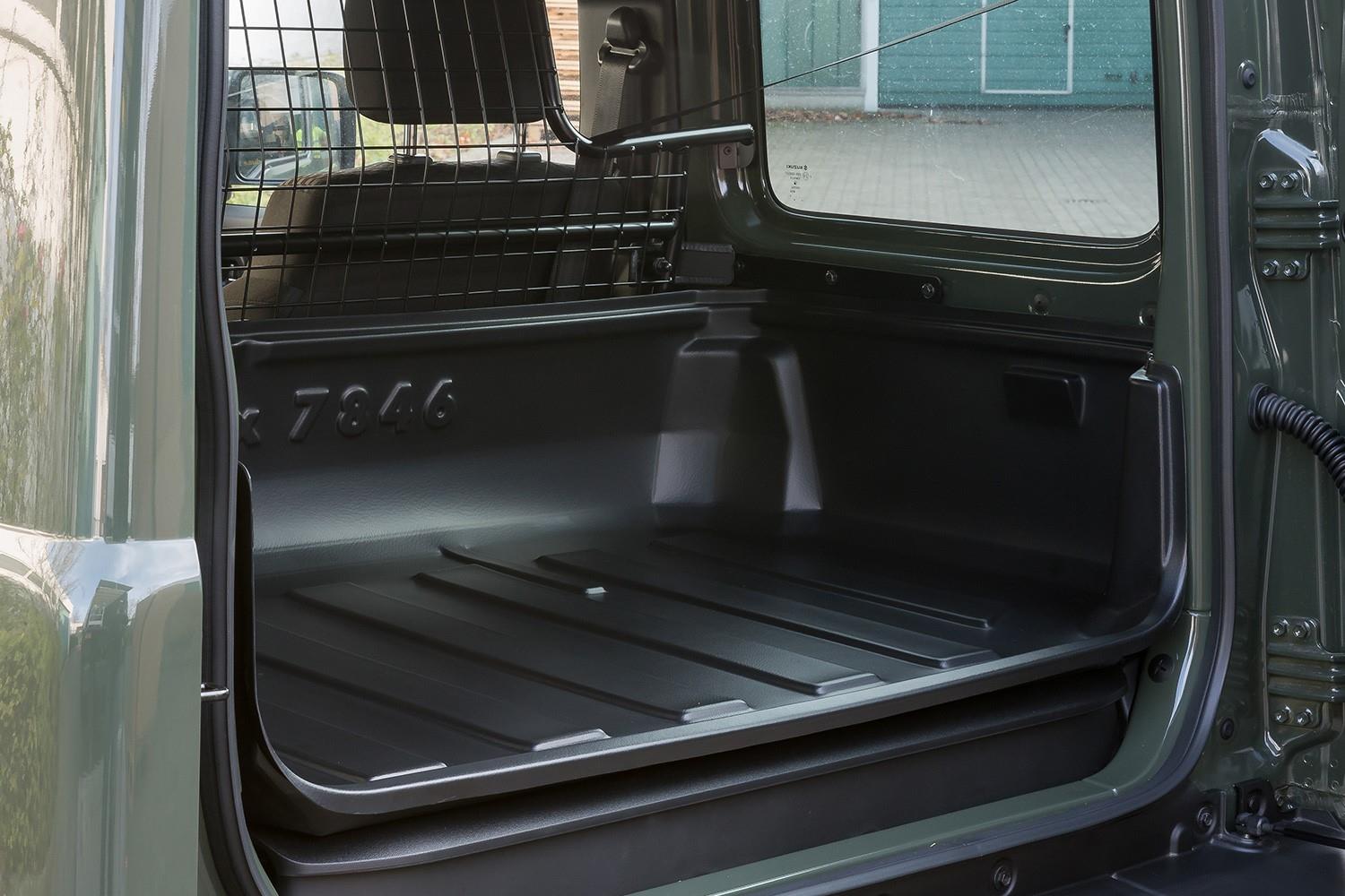 Bac de coffre en caoutchouc de qualité supérieure compatible avec Suzuki Jimny Pro Comfort à partir de 2021 PPH