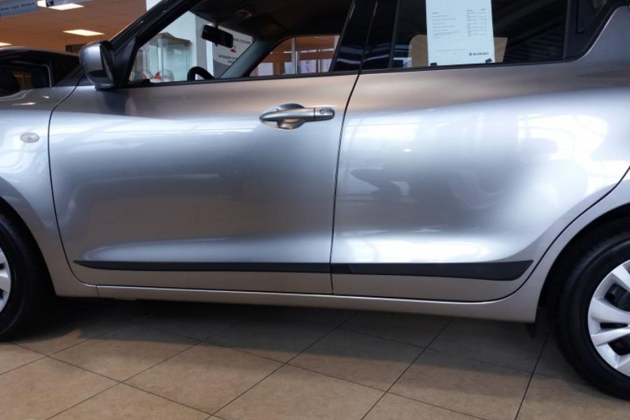 Seitenschutzleisten passend für Suzuki Swift (AZ-A2L) 2017-2024 5-Türer Schrägheck Set