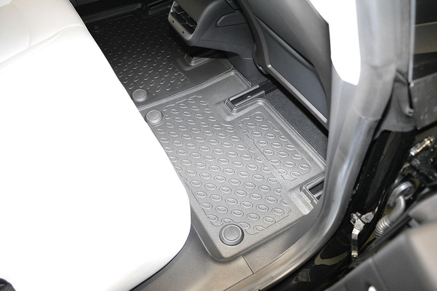 Car mats suitable for Tesla Model 3 2017-present 4-door saloon Cool Liner PE/TPE rubber (TES1M3FM-C) (5)