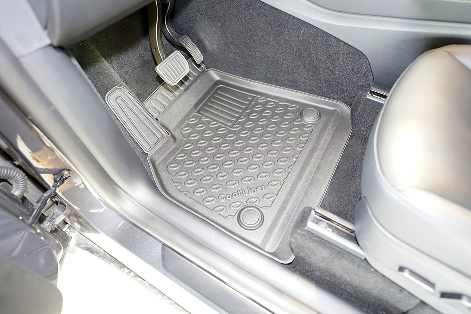 Car mats suitable for Tesla Model Y 2020-2025 Cool Liner PE/TPE rubber (TES1MYFM-C) (2) Car mats suitable for Tesla Model Y 2020-2025 Cool Liner PE/TPE rubber (TES1MYFM-C) (2)