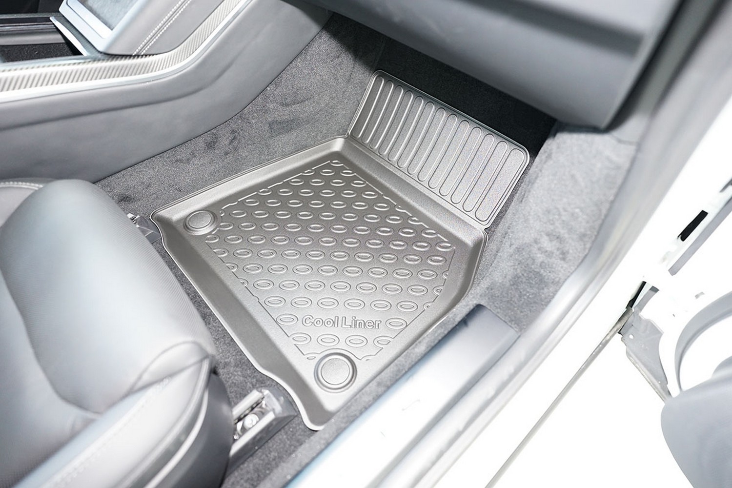 Car mats suitable for Tesla Model S 2021-present 5-door hatchback Cool Liner PE/TPE rubber (TES6MSFM-C) (3) Car mats suitable for Tesla Model S 2021-present 5-door hatchback Cool Liner PE/TPE rubber (TES6MSFM-C) (3)